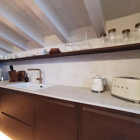 Lägenhet Bea's Riva di Solto