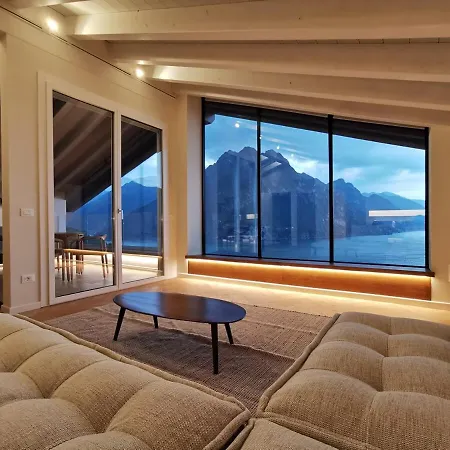 Lägenhet Bea's Riva di Solto